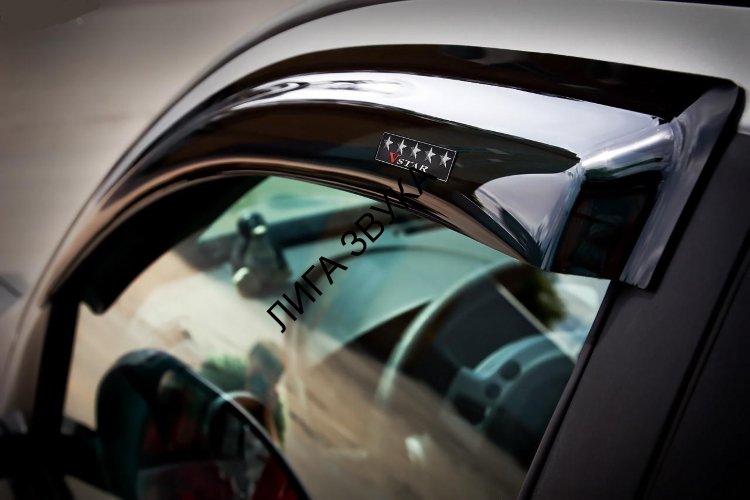 Дефлекторы на боковые окна Airvit 01-00082 SUNBLADE Audi A4 4D 12/2000-> (цвет чёрный)