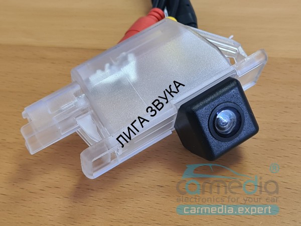 Штатная камера заднего вида Citroen, Peugeot, Renault, Smart Carmedia M-7292K CCD-sensor Night