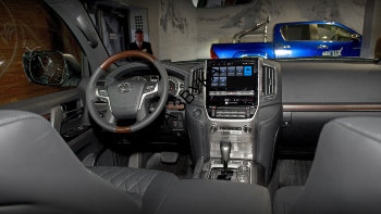 Навигационный блок Toyota Land Cruiser 200 2018+ Carsys TLC-2019-T6 Мультимедийный Навигационный блок Toyota Land Cruiser 200 (2018+) Carsys