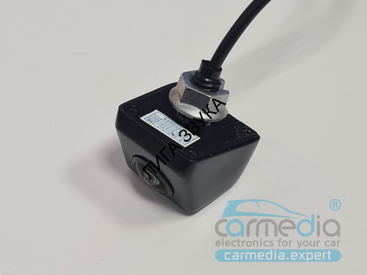 Универсальная автомобильная камера высокого разрешения CARMEDIA ZF-7507H-720P25HZ-CVBS (врезная на болту, тип "пирамидка")
