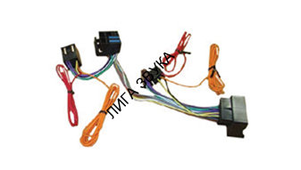 Адаптер Connects2 CT10MC01 ISO T-harness для автомобилей Mercedes